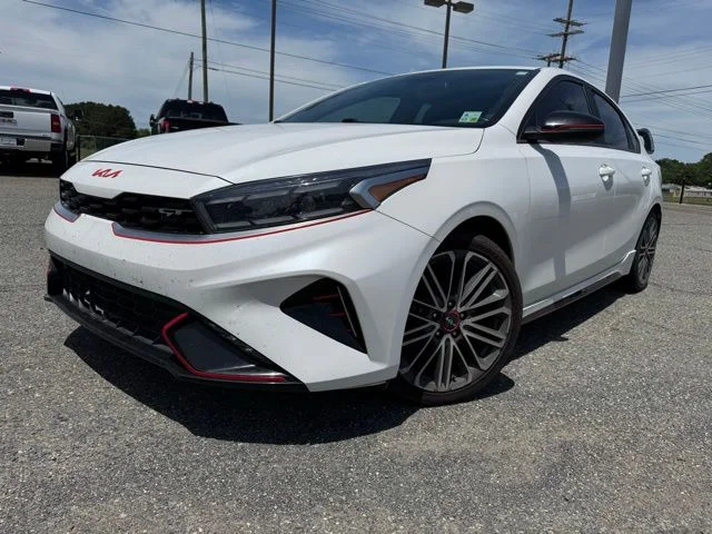 2022 Kia Forte GT's photo