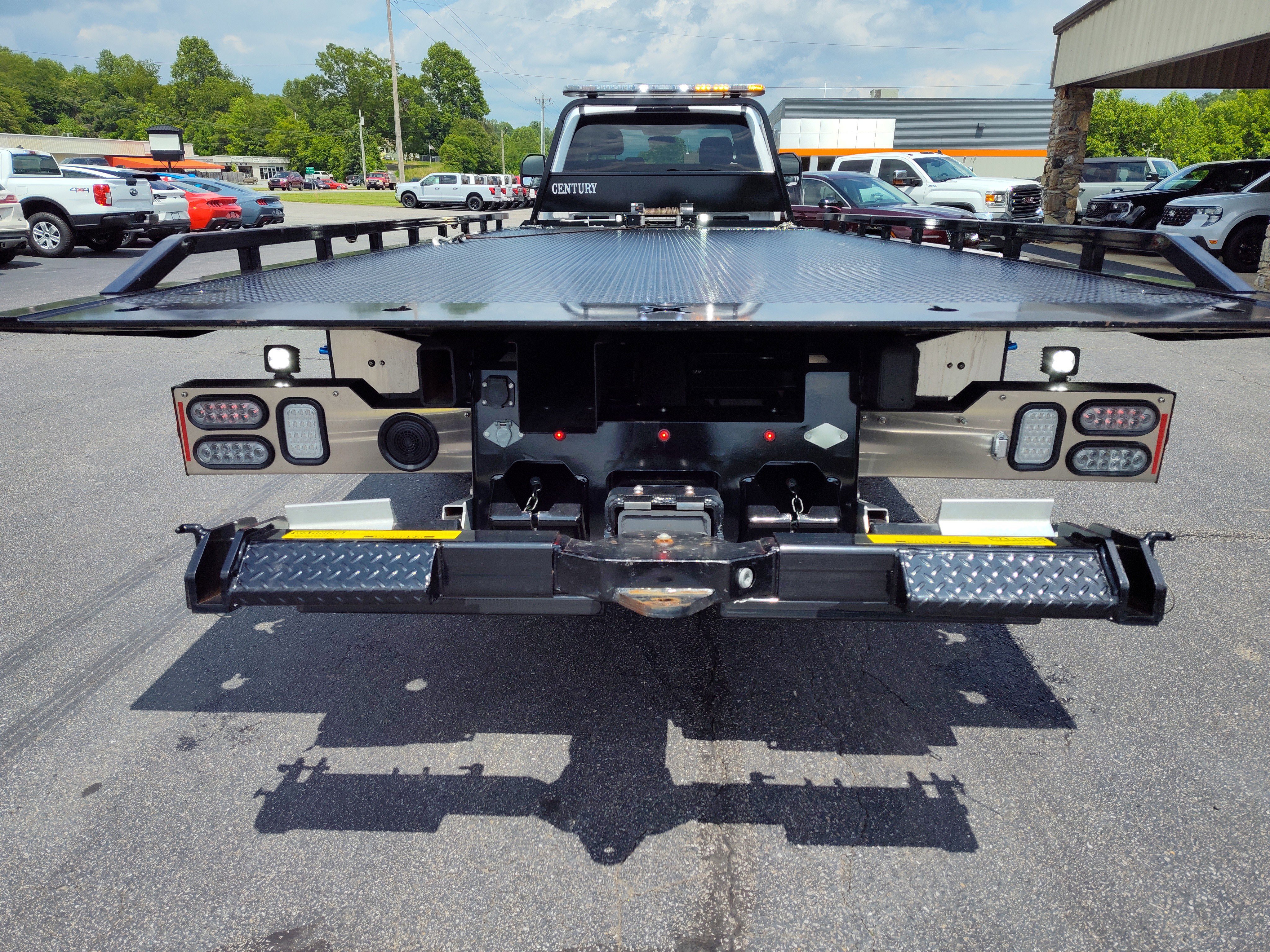2024 Ford F-550 Super Duty Chassis Cab XLT - Photo 11