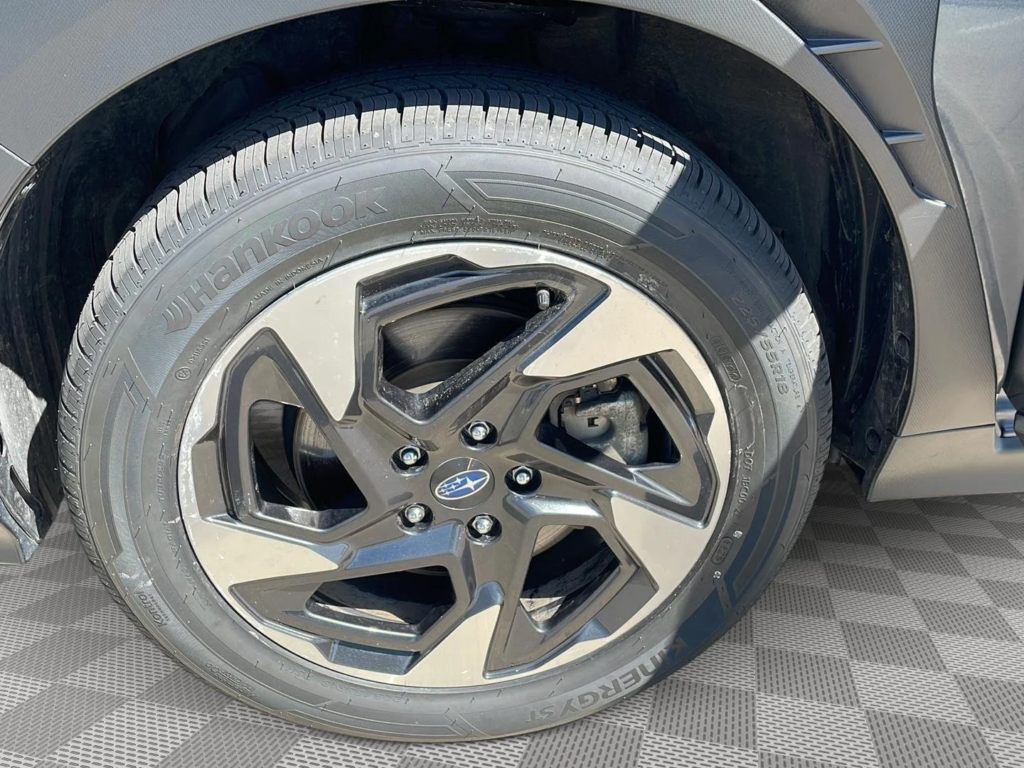 Used 2024 Magnetite Gray Metallic Subaru Limited image 22