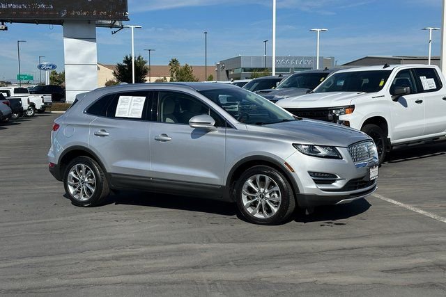 Used 2019 Lincoln MKC Select with VIN 5LMCJ2C97KUL17357 for sale in Woodland, CA