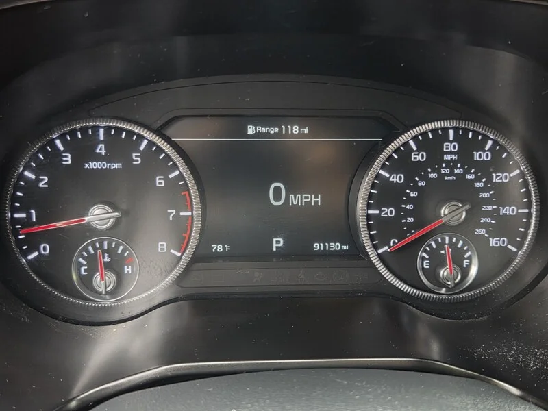Used 2020 Everlasting Silver KIA SX image 31
