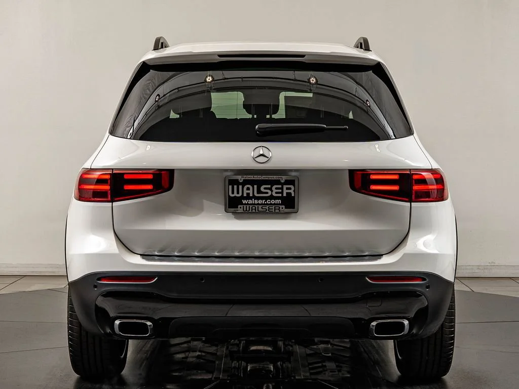 New 2026 Polar White Mercedes-Benz GLB 250 image 6