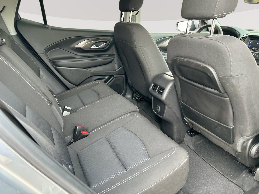 Used 2024 Gray GMC SLE image 28