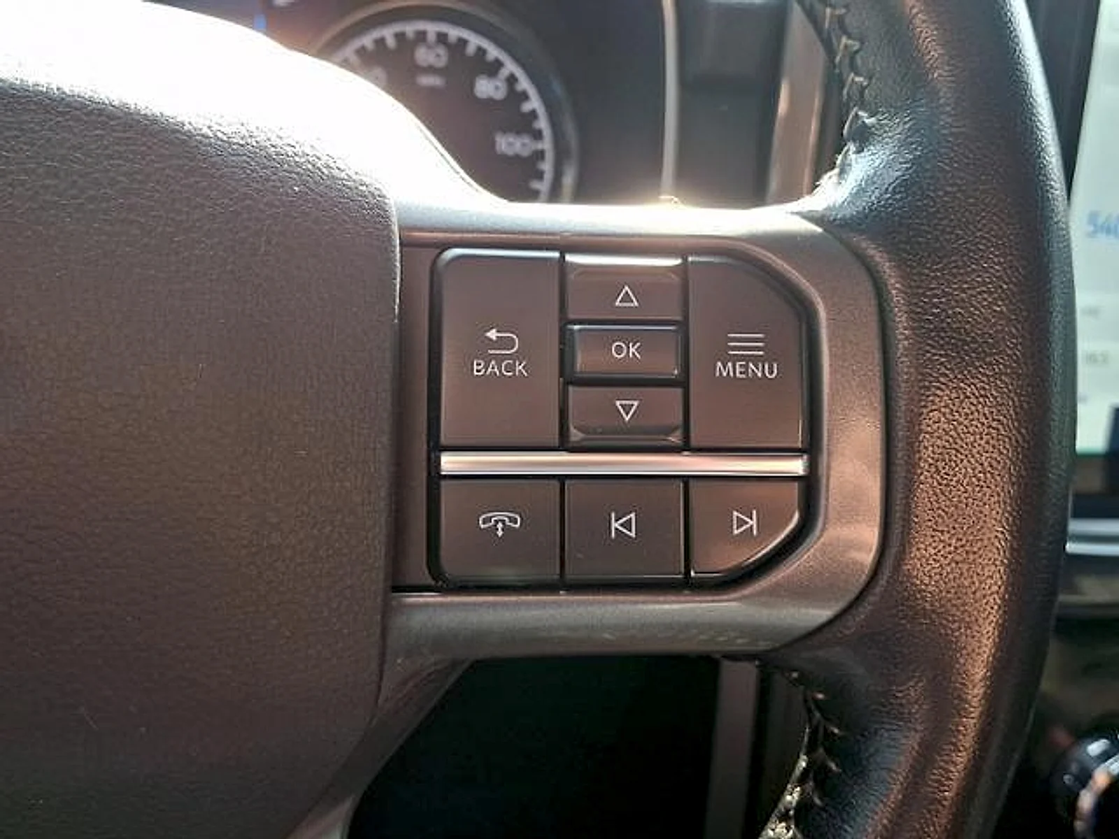 Used 2022 Oxford White Ford XLT image 22