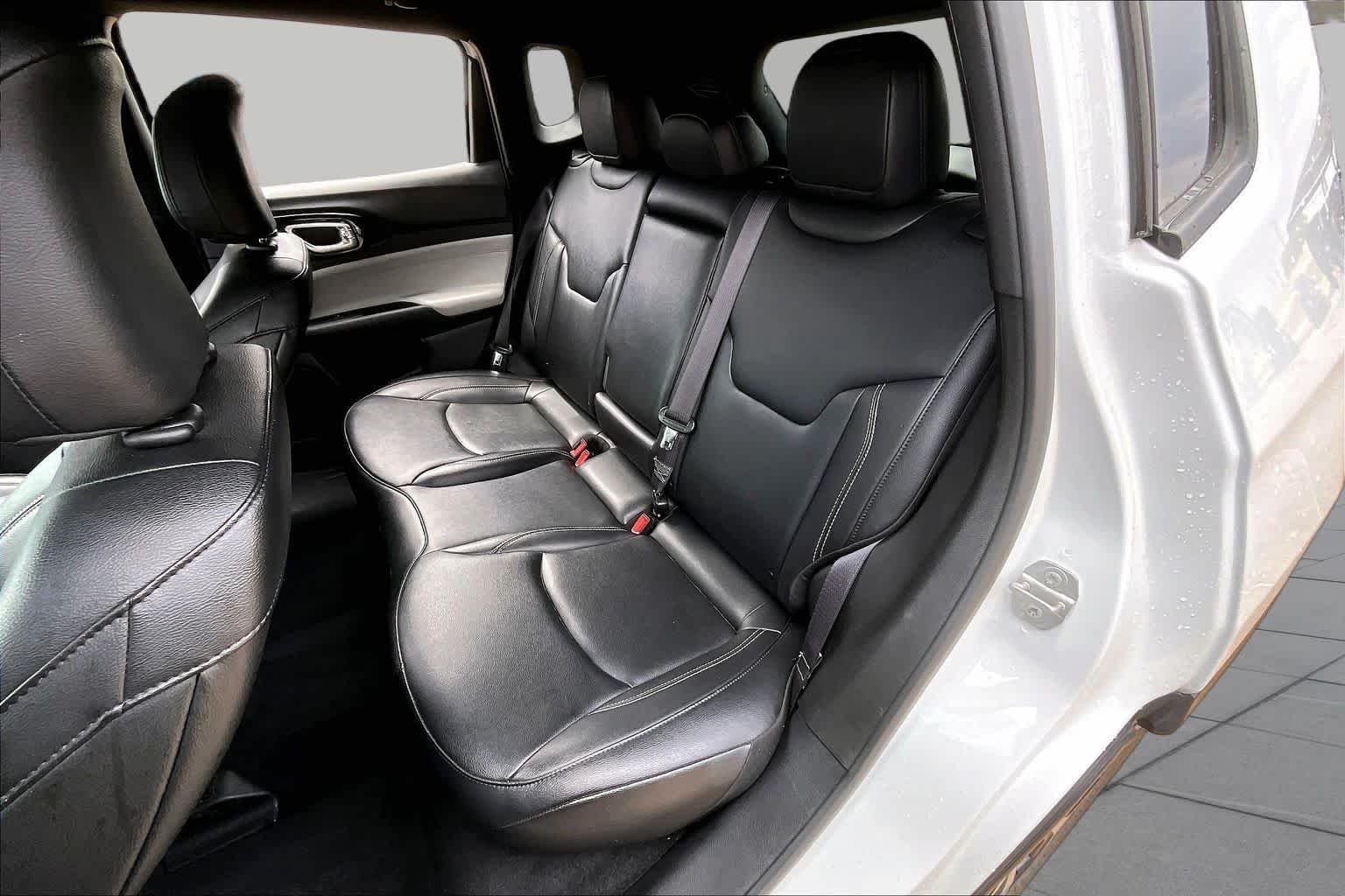 Used 2025 Bright White Clearcoat Jeep Limited image 17
