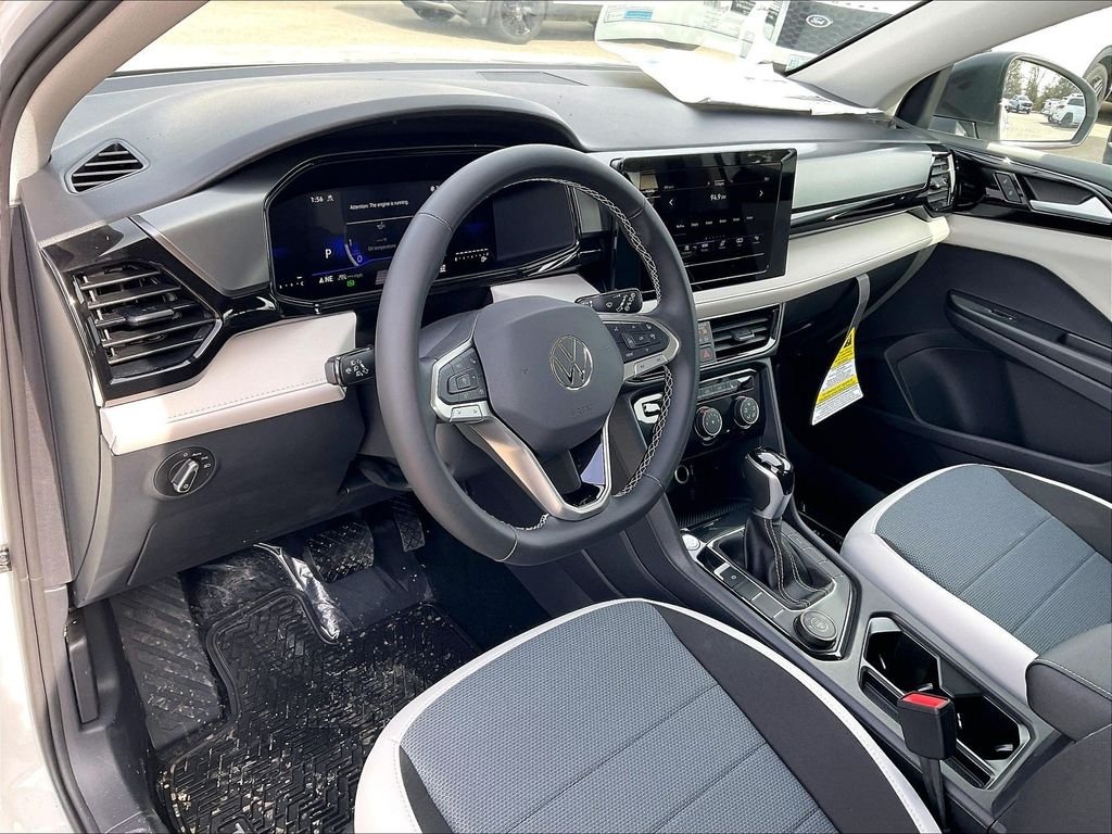 New 2026 Pure White Volkswagen 1.5T S image 9