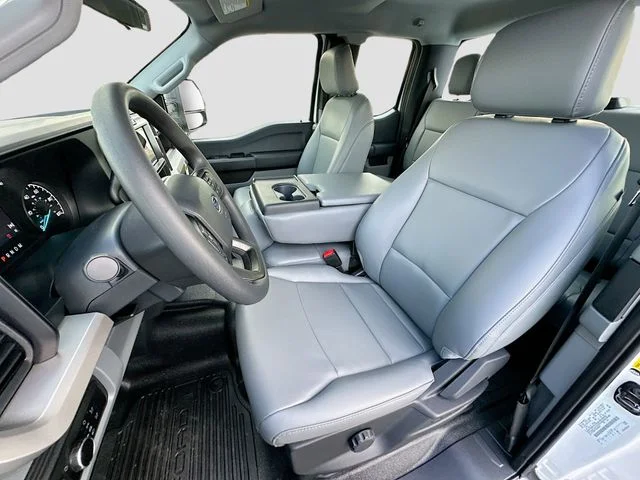 New 2026 Oxford White Ford XL image 14