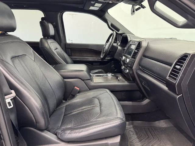Used 2018 Shadow Black Ford Limited image 18