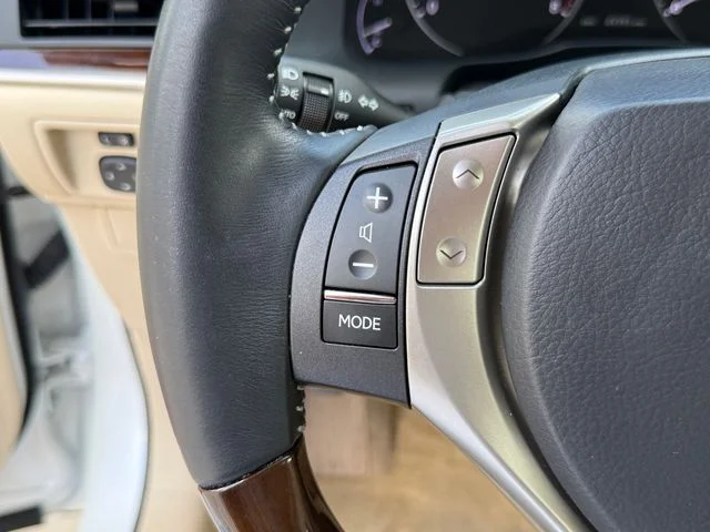 Used 2014 Starfire Pearl Lexus 350 image 14