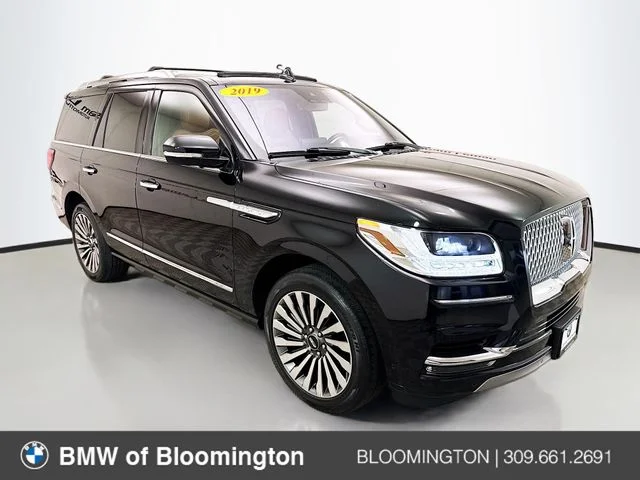 Used 2019 Black Lincoln Reserve image 1
