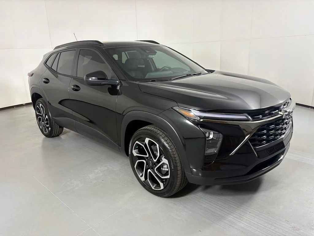 New 2026 Mosaic Black Metallic Chevrolet 2RS image 2
