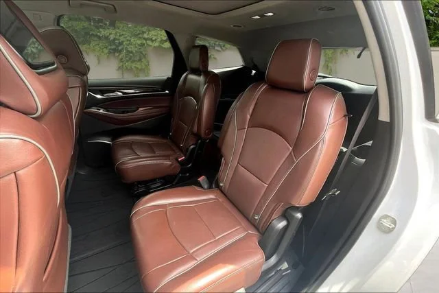 Used 2018 White Frost Tricoat Buick Avenir image 22