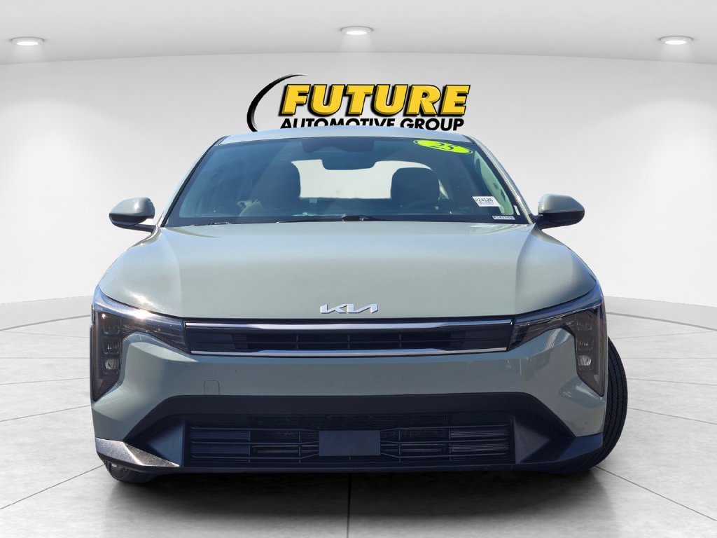 Used 2025 Gray Kia LXS image 2