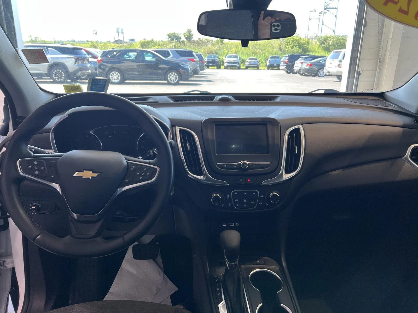 Used 2024 Summit White Chevrolet LT image 14