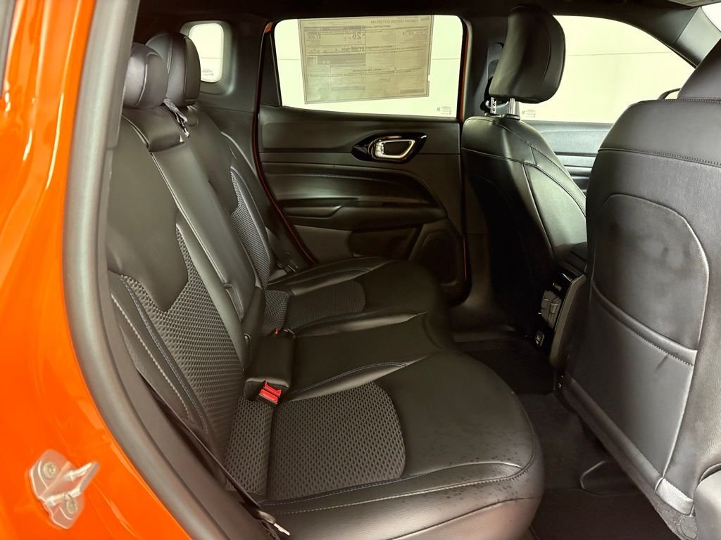New 2026 Joose Exterior Paint Jeep Latitude image 16