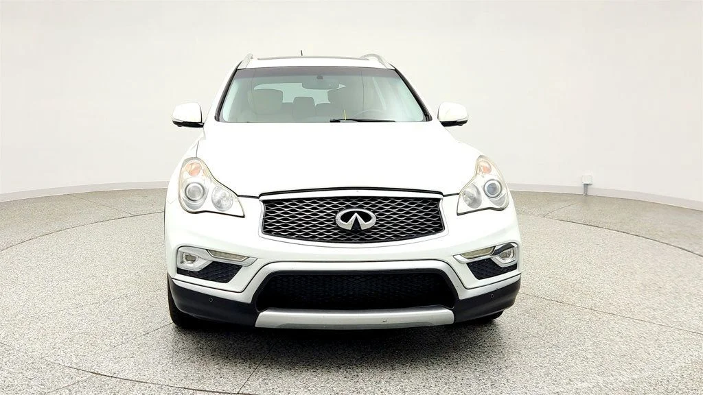 Used 2016 Majestic White INFINITI RWD 4dr w/ Premium Plus & Premium Pkgs + Illuminated Kick Plates image 2