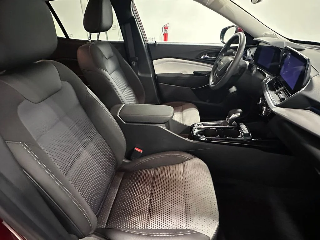 Used 2024 Red Chevrolet LT image 25