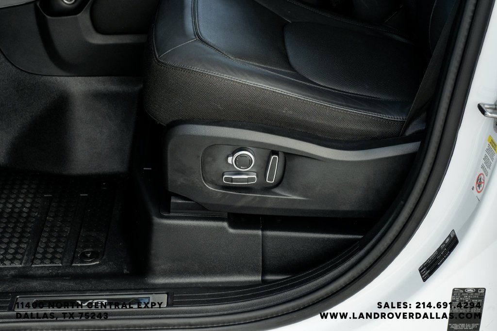 Used 2026 Fuji White Land Rover V8 image 41