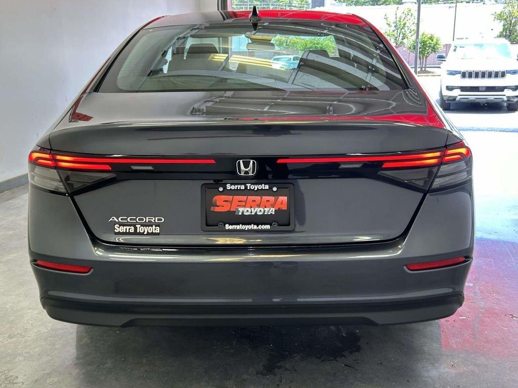 Used 2024 Blue Honda EX image 4