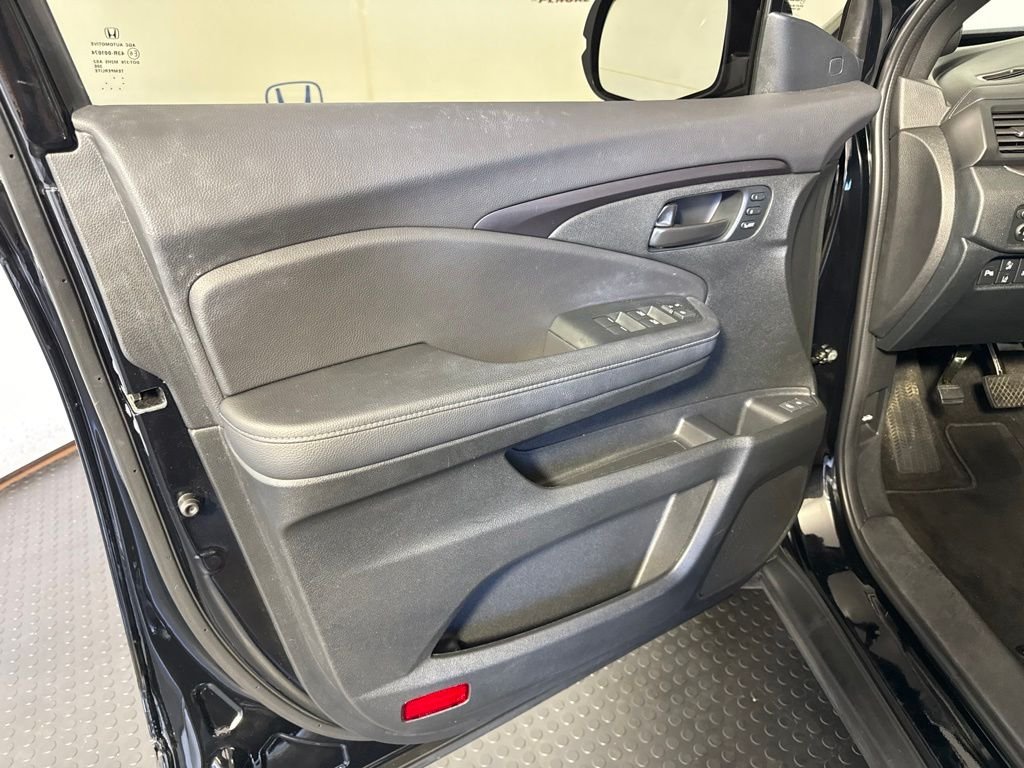 2023 Honda Passport EX-L - Photo 14
