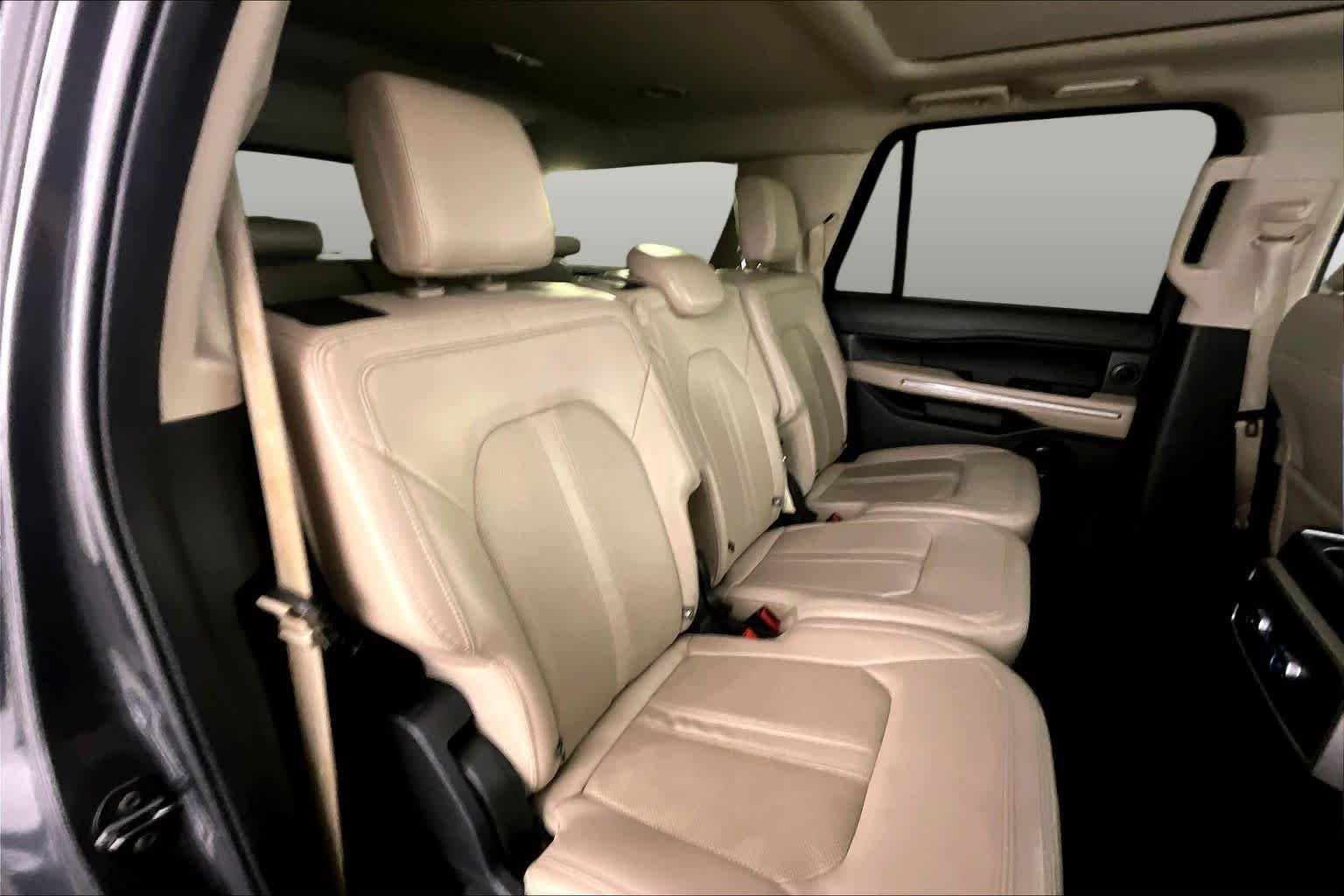 Used 2023 Dark Matter Gray Ford Limited image 19