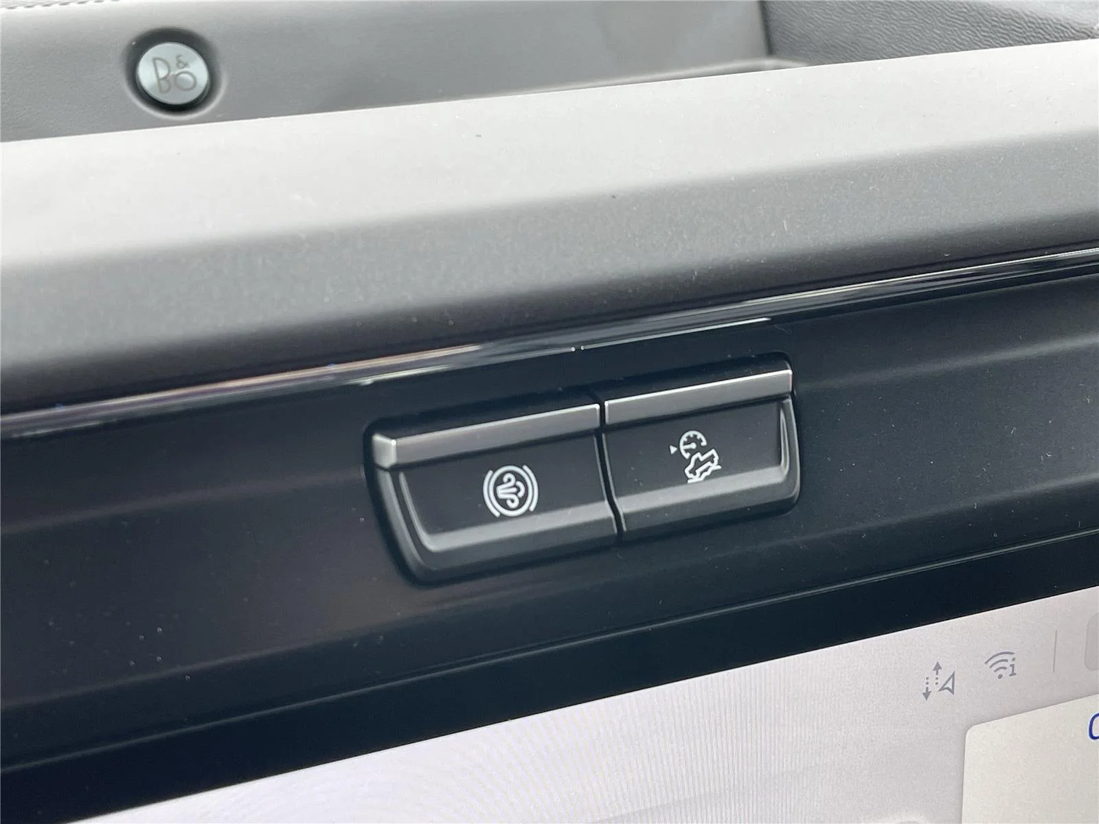 New 2026 Oxford White Ford LARIAT image 34