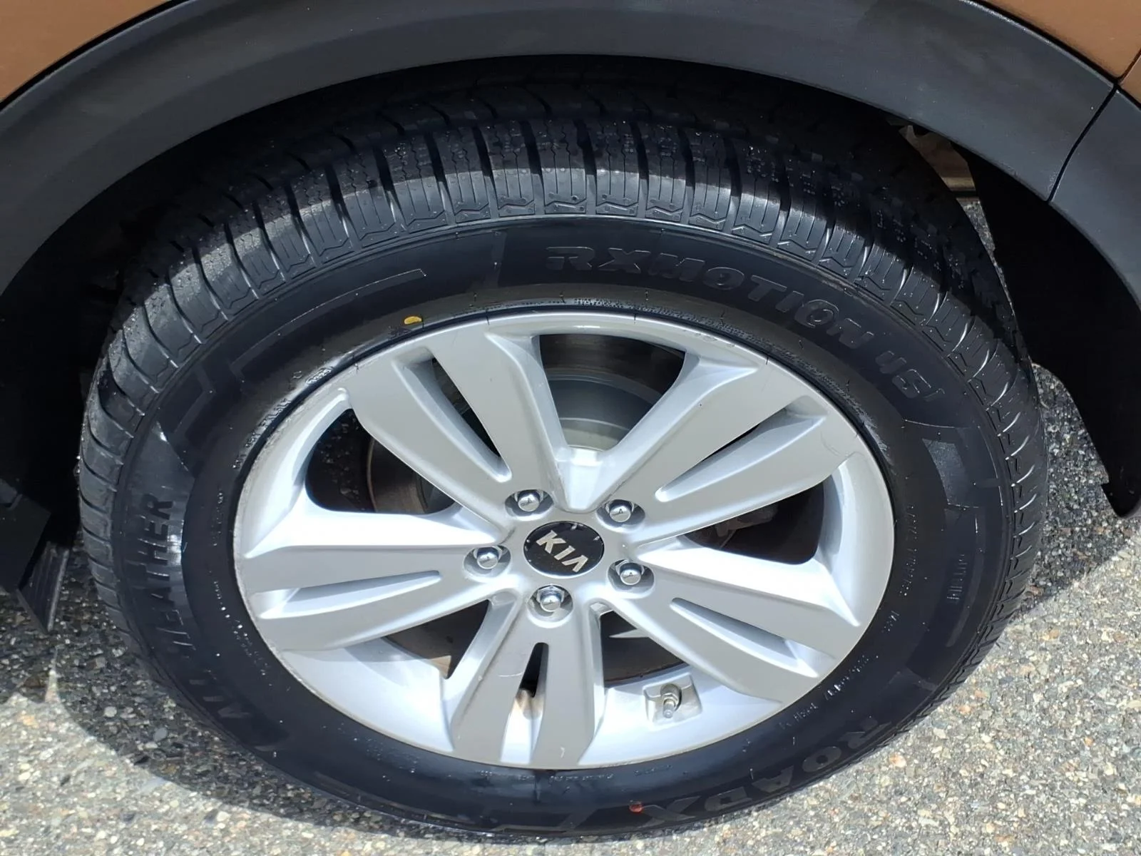 Used 2019 Copper Kia LX image 9