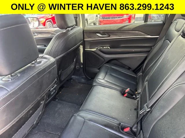 Used 2023 Gray Jeep Limited image 9