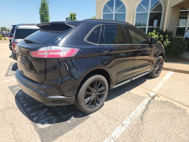 Used 2022 Black Ford ST Line image 5