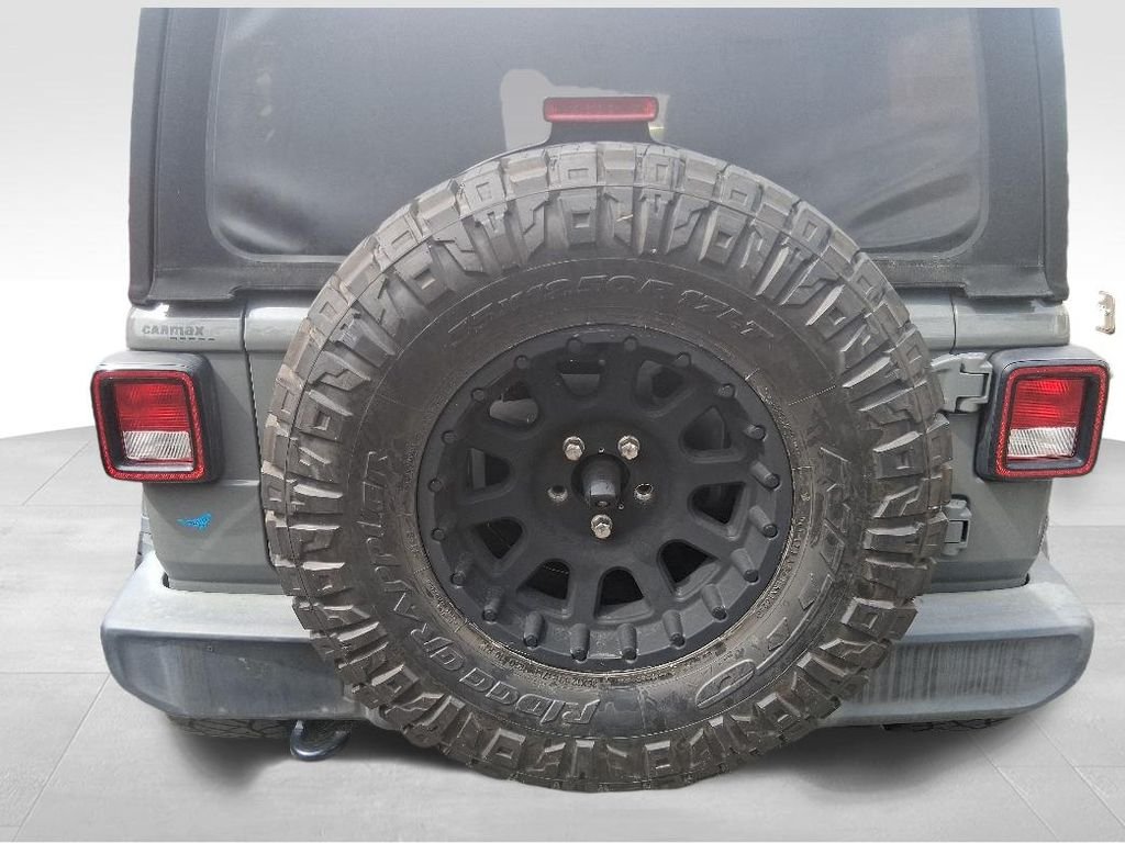 Used 2019 Gray Jeep Unlimited Sport image 8