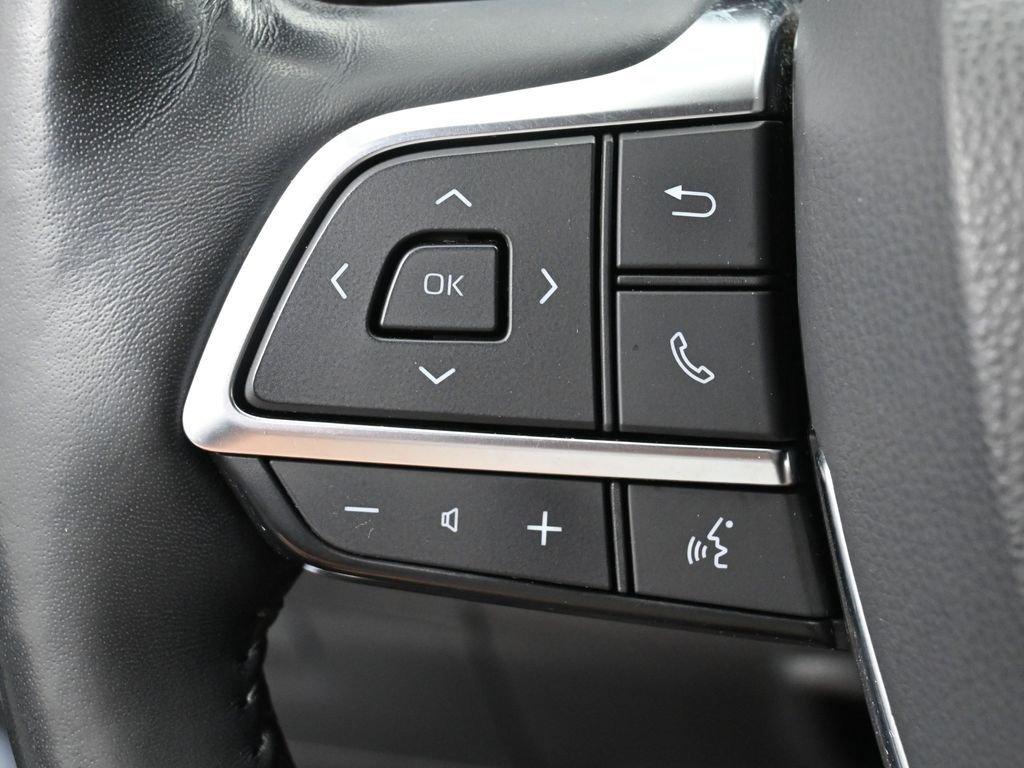 Used 2020  Toyota Platinum image 17