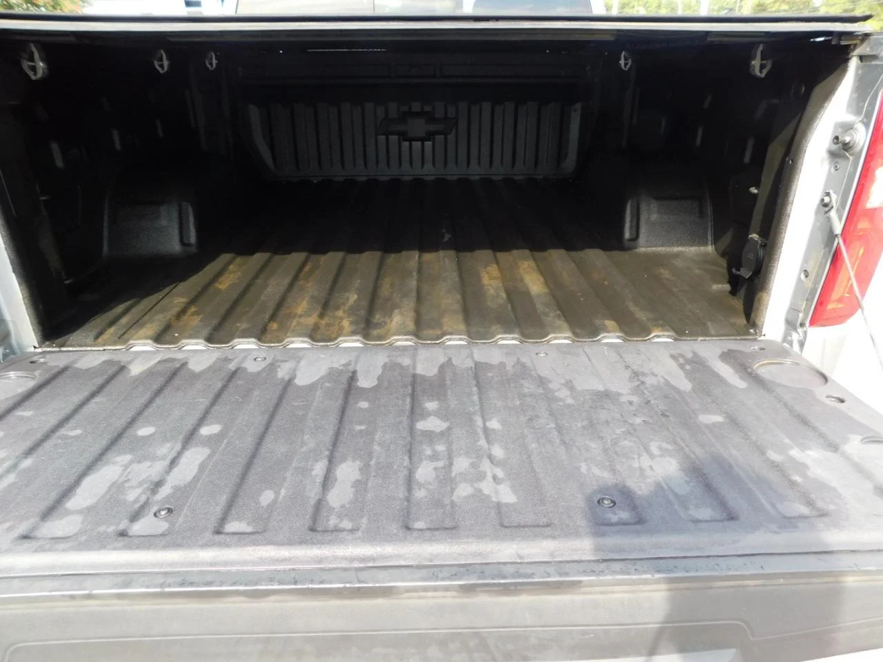 Used 2023 Silver Chevrolet 4WD CREW CAB 147 in LTZ image 8