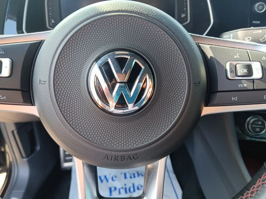 Used 2020 Deep Black Volkswagen 2.0T Autobahn image 19