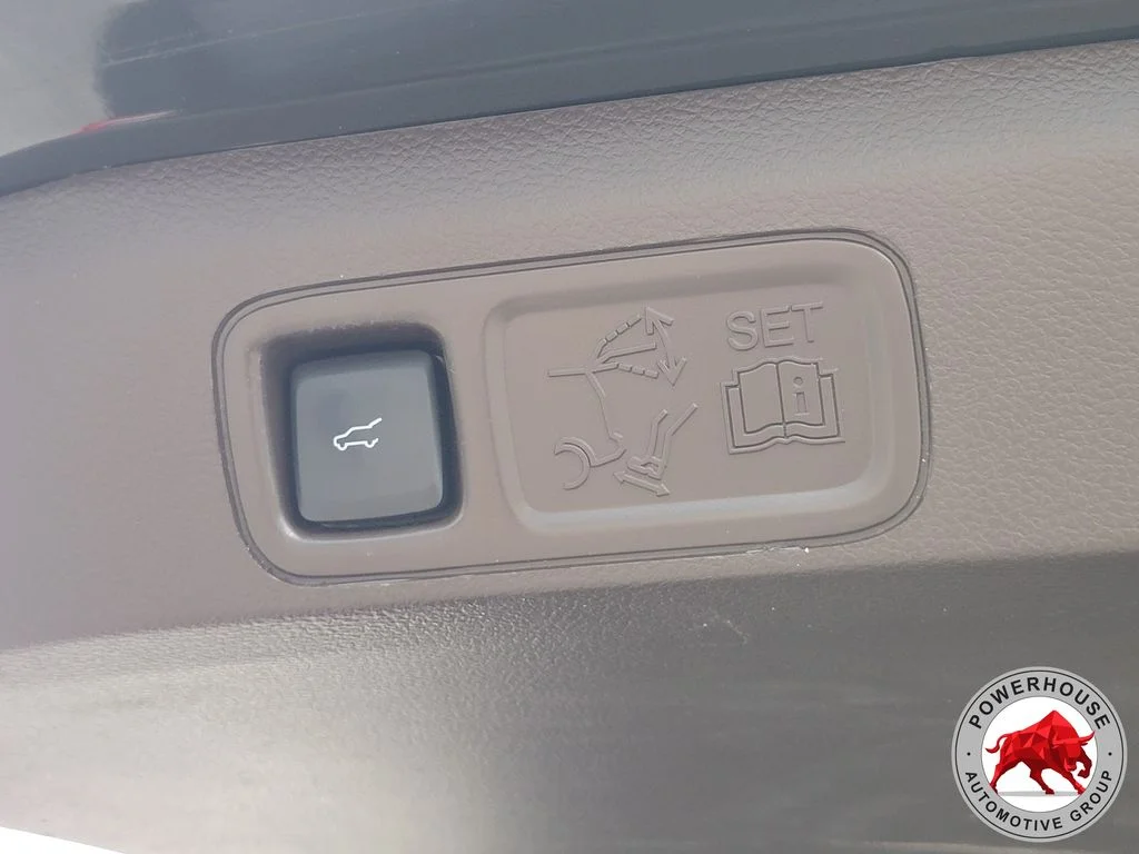 Used 2022 Green Ford King Ranch image 14