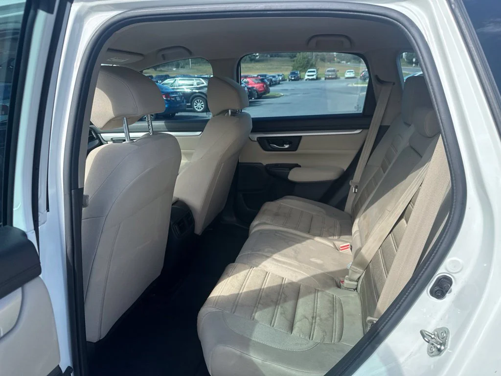 Used 2017 White Honda LX image 10