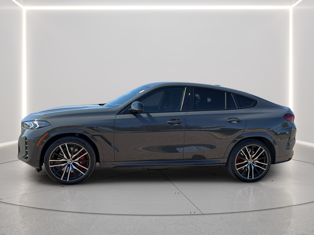 Used 2025 Gray BMW M60i image 13
