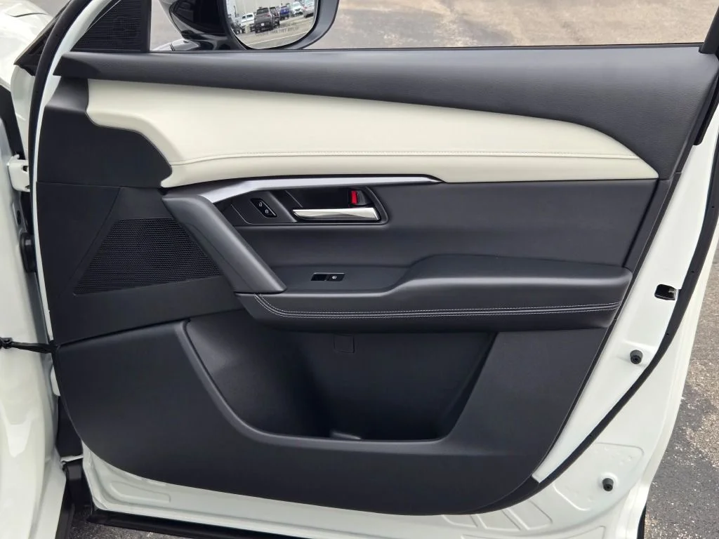 New 2026 White Mazda 2.5 S Preferred image 6