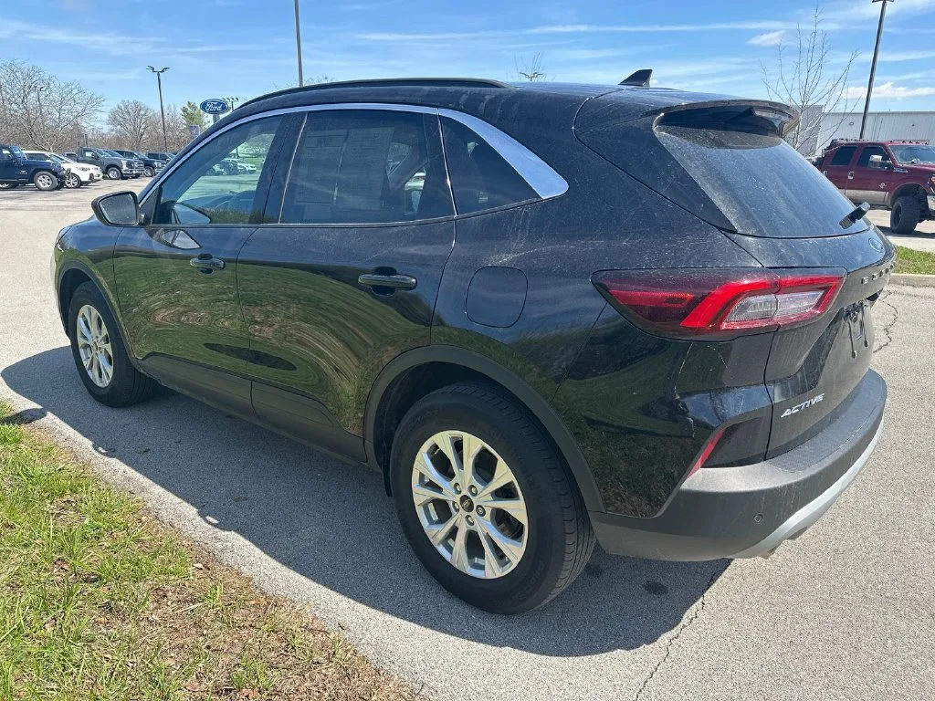 Used 2023 Black Ford Active image 10