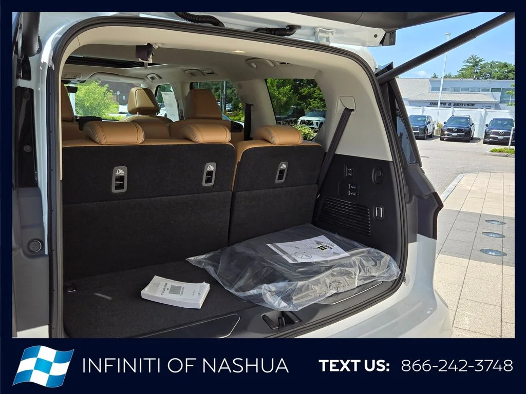 New 2027 RADIANT WHITE INFINITI Luxe 4WD image 21
