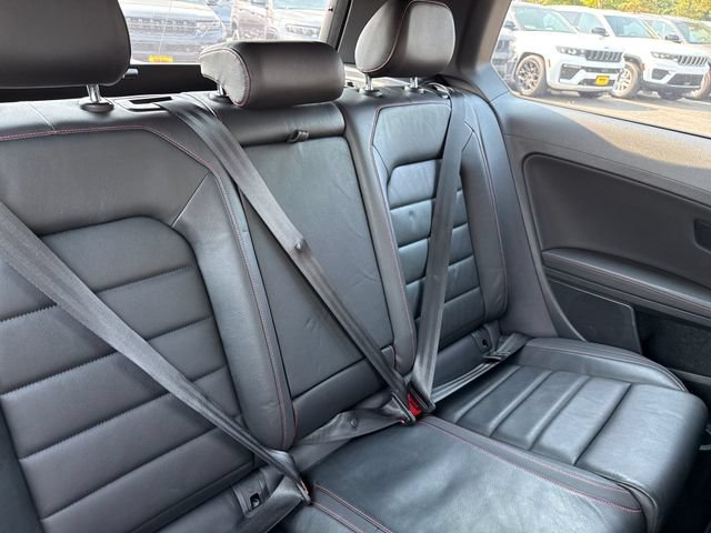 Used 2015 Steel Gray Metallic Volkswagen 2.0T SE image 20