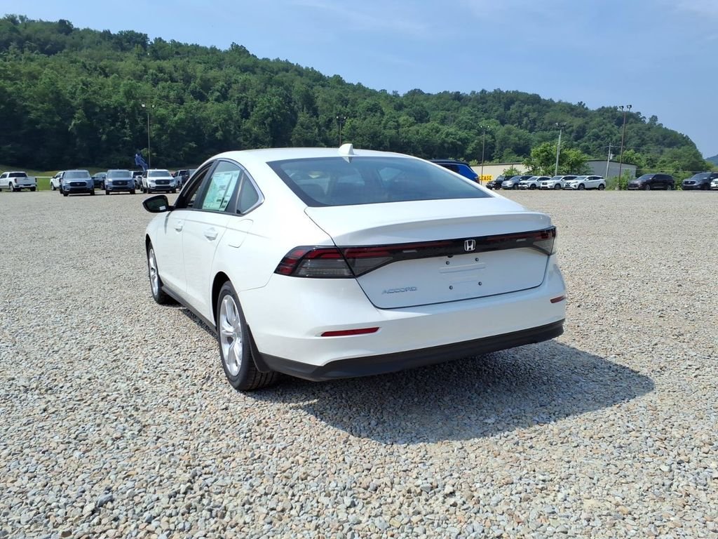 Used 2026 White Honda LX image 4