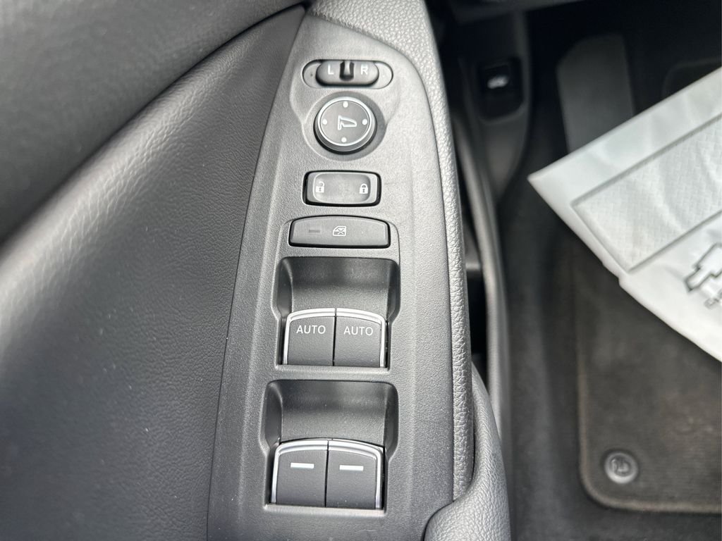 Used 2022 White Honda Touring image 30