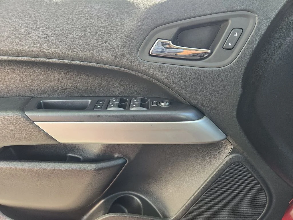 2019 Chevrolet Colorado ZR2 - Photo 18