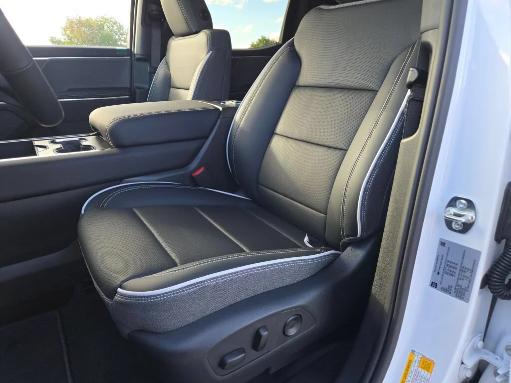 New 2026 Summit White GMC Elevation Extended Range image 26