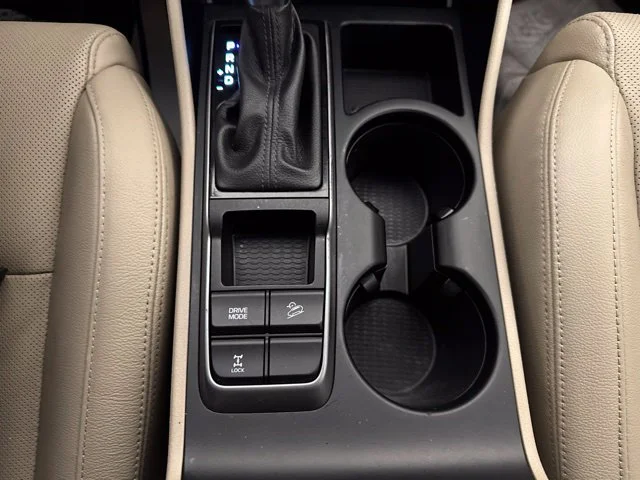 Used 2018 Black Noir Pearl Hyundai SEL Plus image 16