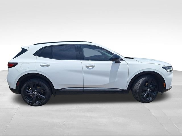 Used 2022 White Buick Preferred image 8