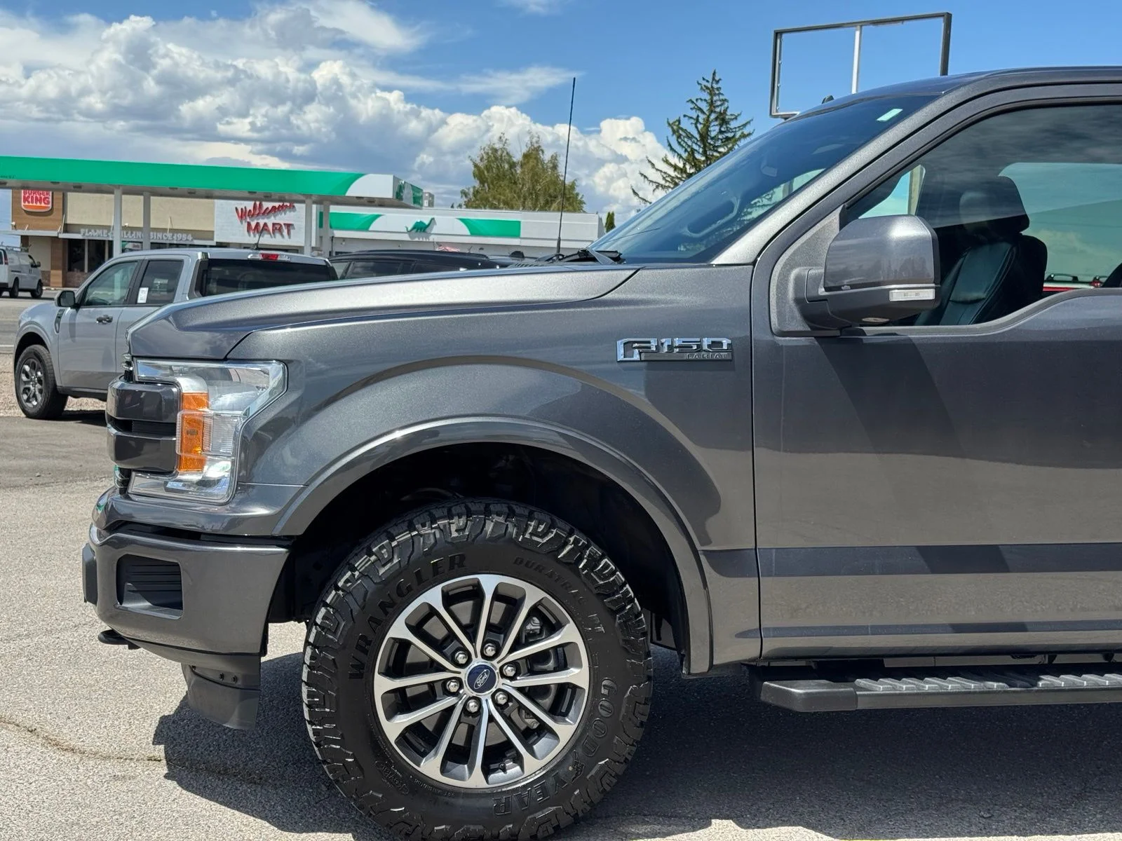 Used 2019 Gray Ford Lariat image 14