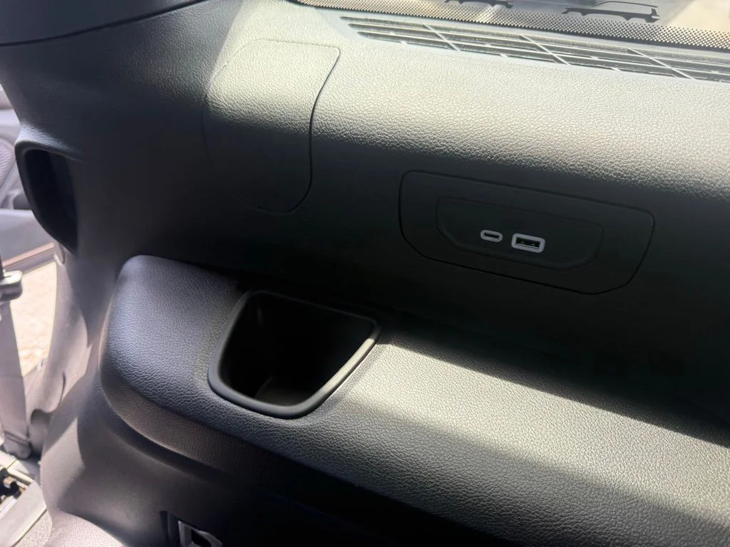 New 2026 Baltic Gray Metallic Clear-Coat Exterior Paint Jeep Laredo image 55