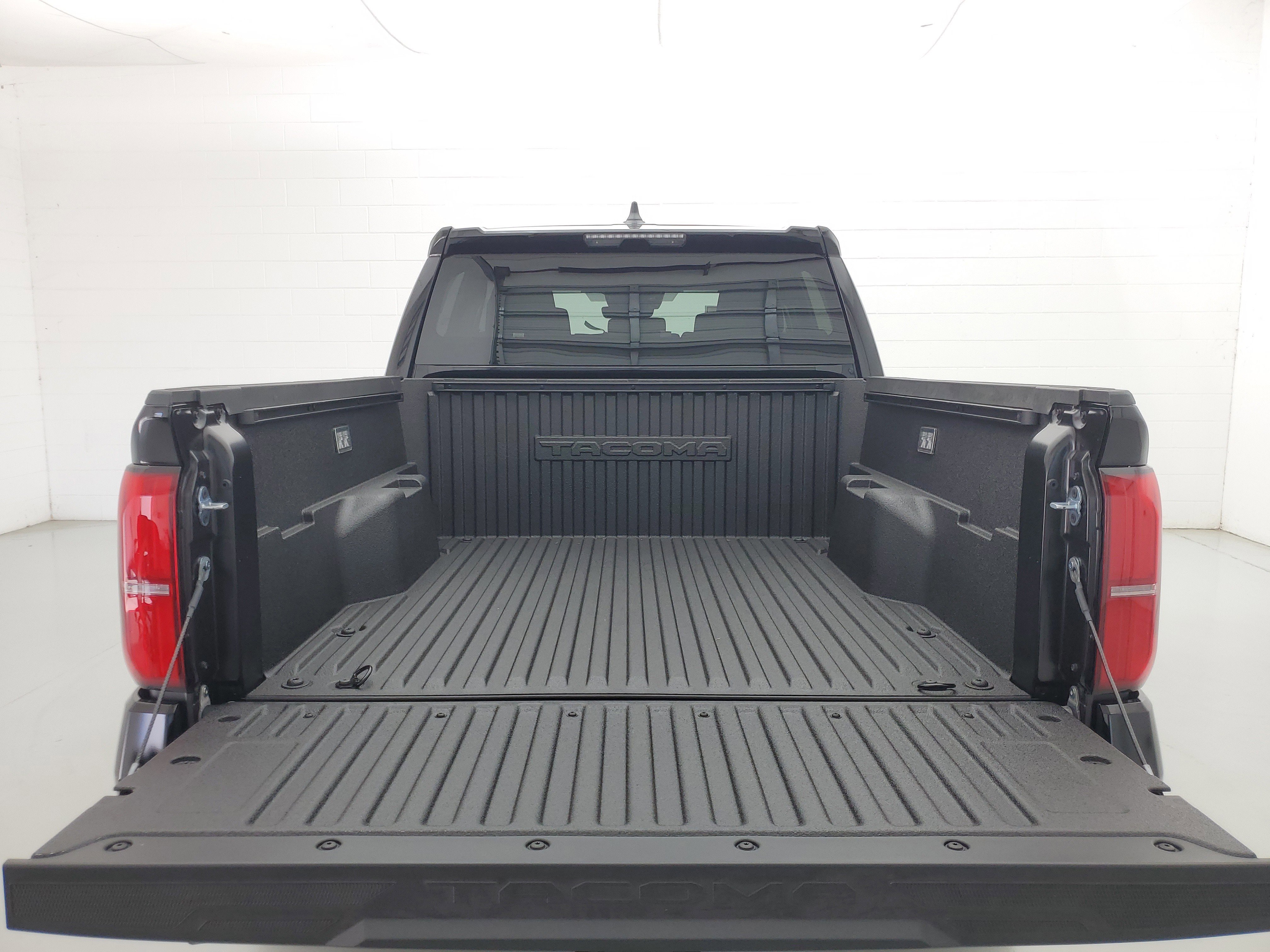 2025 Toyota Tacoma TRD Off Road - Photo 10