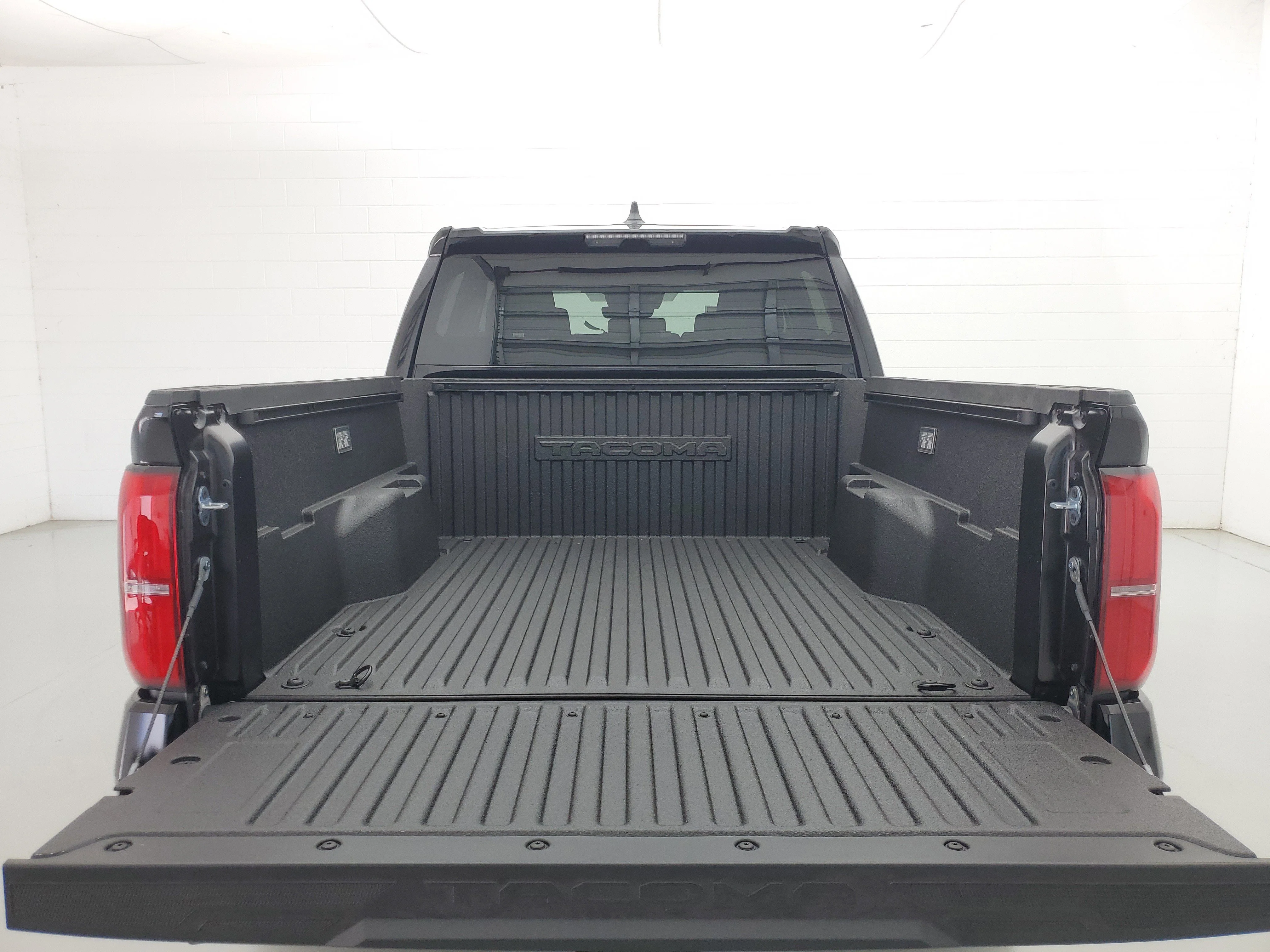 2025 Toyota Tacoma TRD Off Road - Photo 10